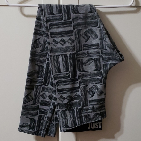 Nike Leggings - Picture 2 of 2